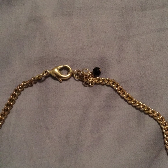 Black statement necklace - Picture 3 of 3